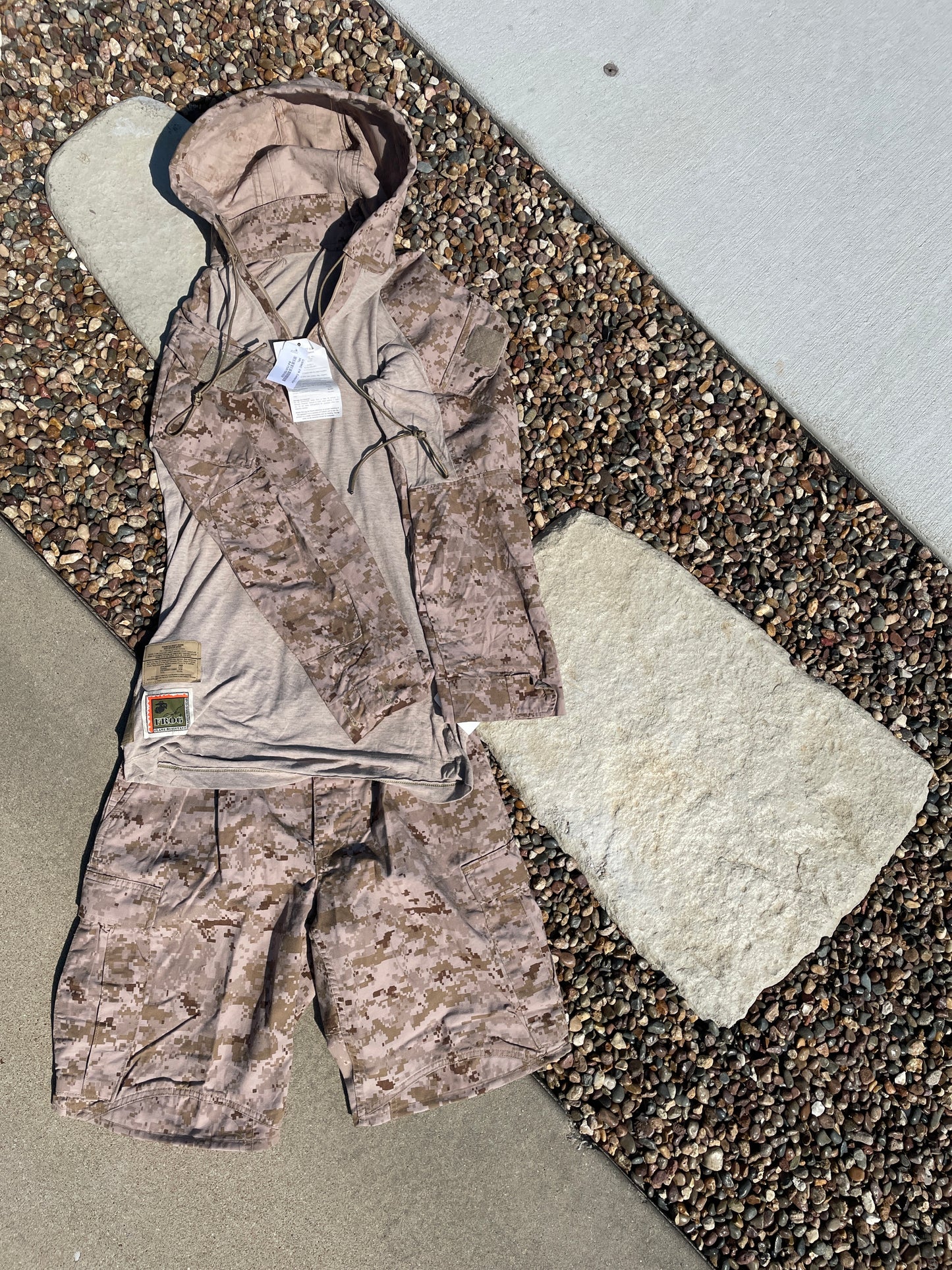 Hooded USMC Desert Frog Top