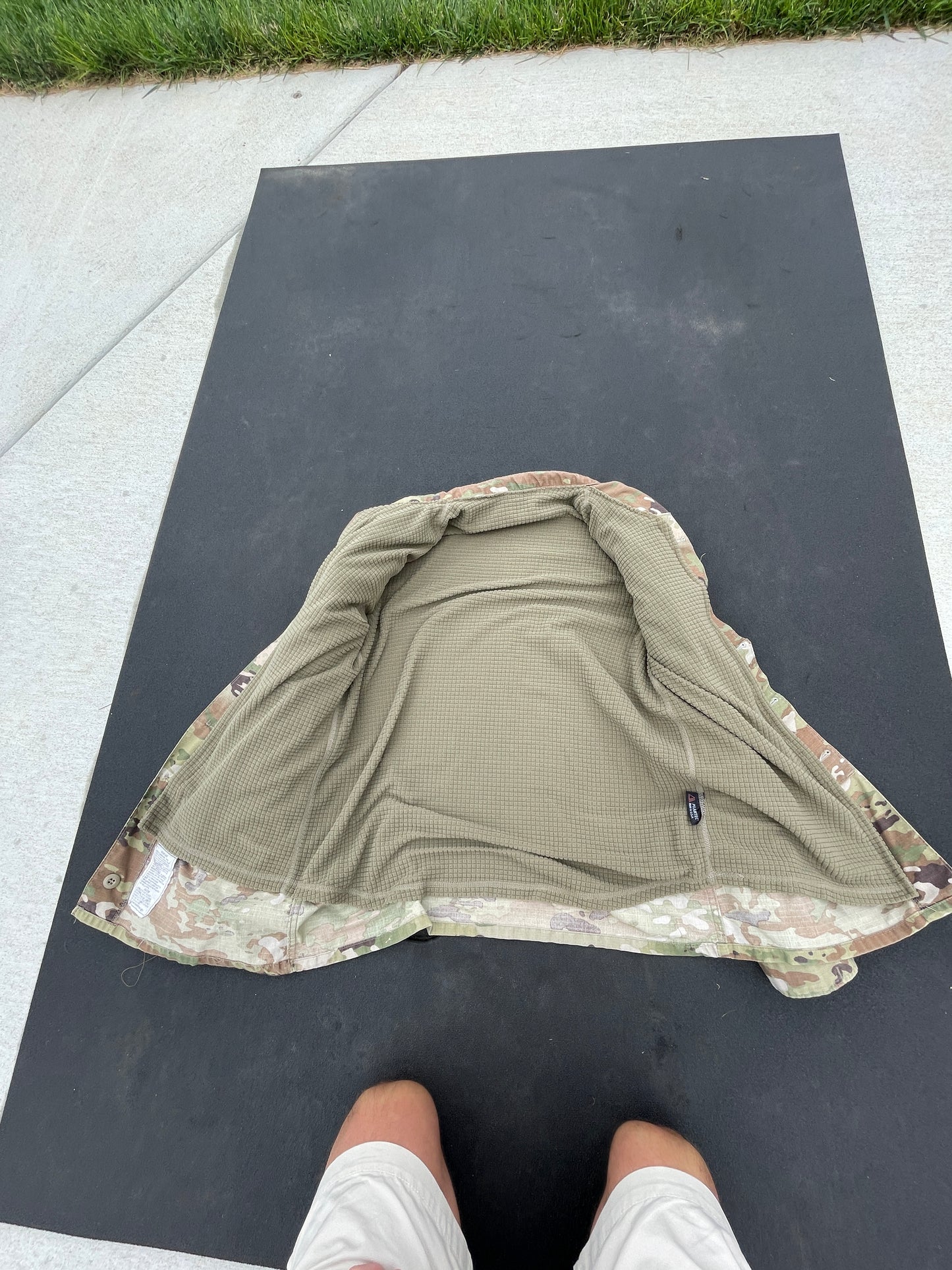 Non Hooded Waffle Lined Uniform Modification