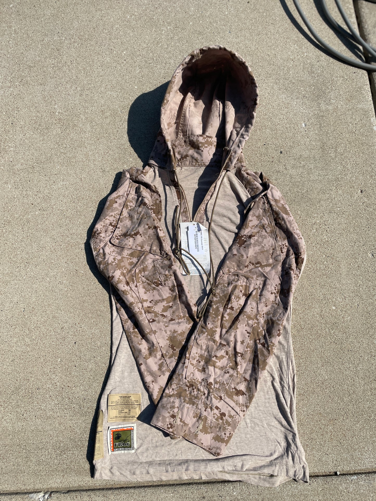 Hooded USMC Desert Frog Top